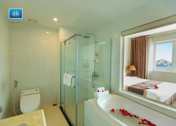 Harbour Hotel 4*