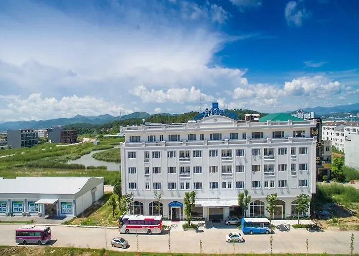 Harbour Hotel 4*
